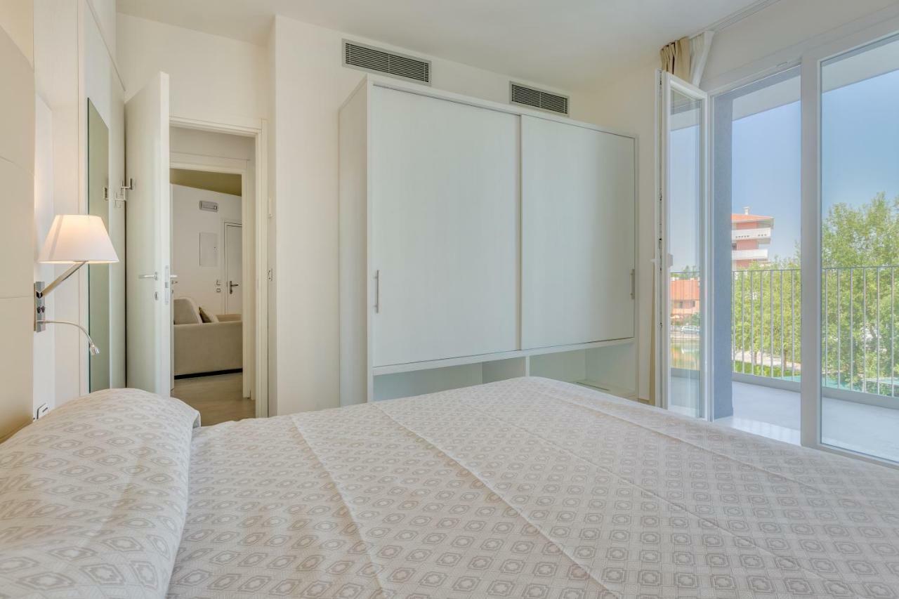 Apartaments Suites Ambassador كاوْرلي المظهر الخارجي الصورة