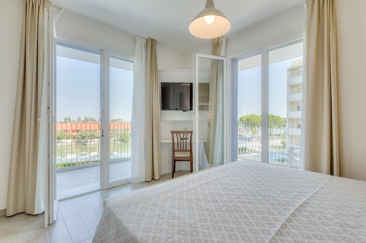 Apartaments Suites Ambassador كاوْرلي المظهر الخارجي الصورة